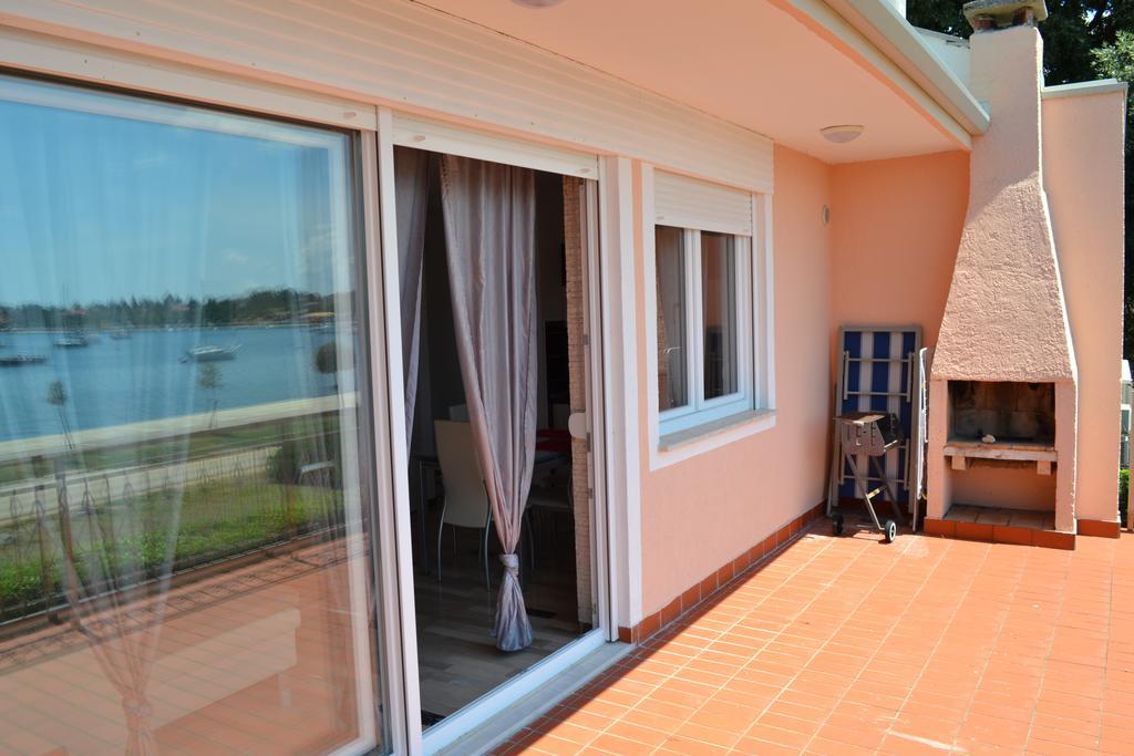Apartments Lungomare Umago Quarto foto