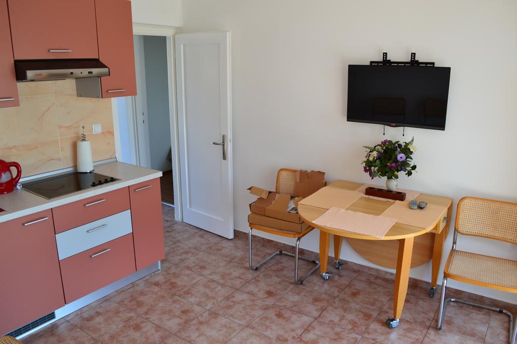 Apartments Lungomare Umago Quarto foto