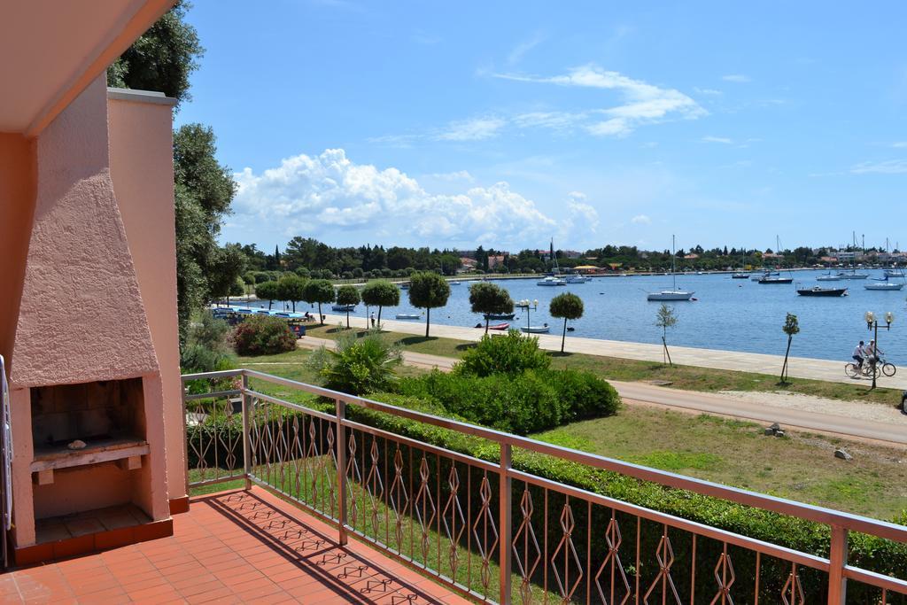 Apartments Lungomare Umago Quarto foto